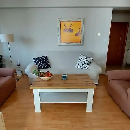 Ana - Calm, Free Parking, Close To Center Apartment Pula