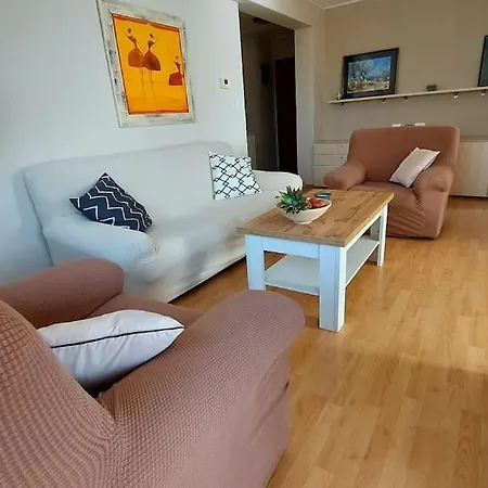 Apartment Ana - Calm, Free Parking, Close To Center *