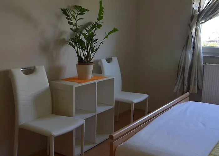 Ana - Calm, Free Parking, Close To Center Apartment